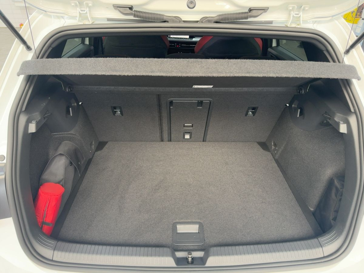 Golf VIII GTI 2.0 TSI DSG DCC LED-Matrix 