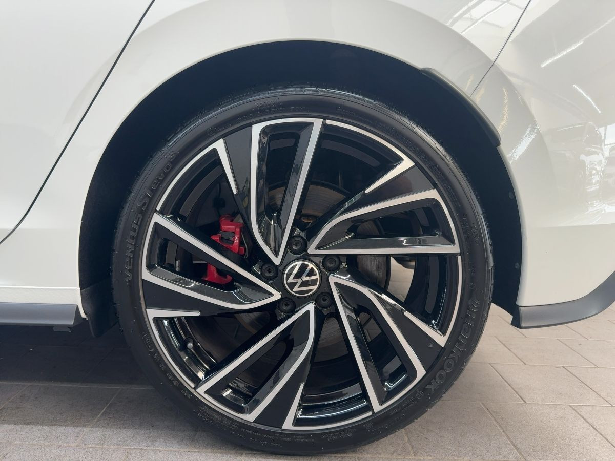 Golf VIII GTI 2.0 TSI DSG DCC LED-Matrix 