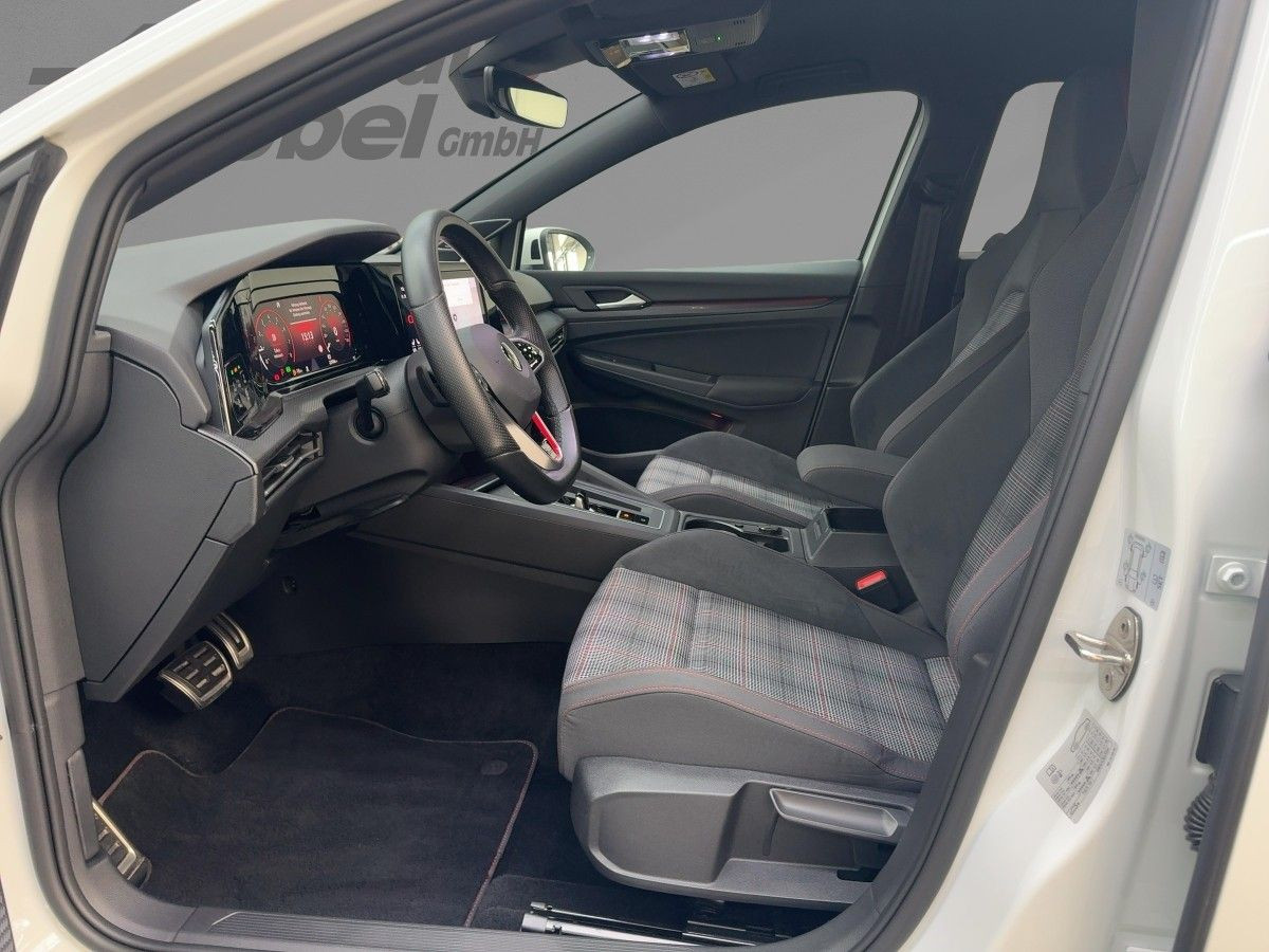 Golf VIII GTI 2.0 TSI DSG DCC LED-Matrix 