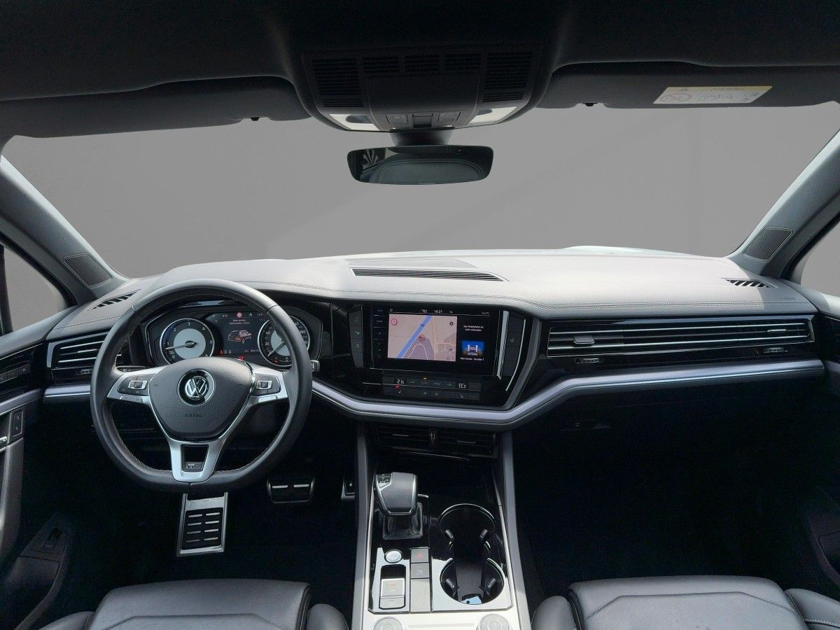 Touareg 3.0 V6 TDI DSG 4M R-Line ACC AHK Navi LED-Matrix Luft Area View