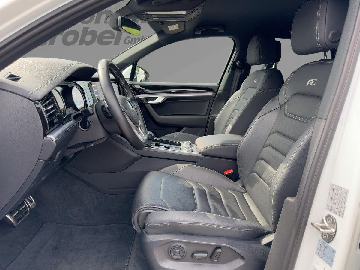 Touareg 3.0 V6 TDI DSG 4M R-Line ACC AHK Navi LED-Matrix Luft Area View