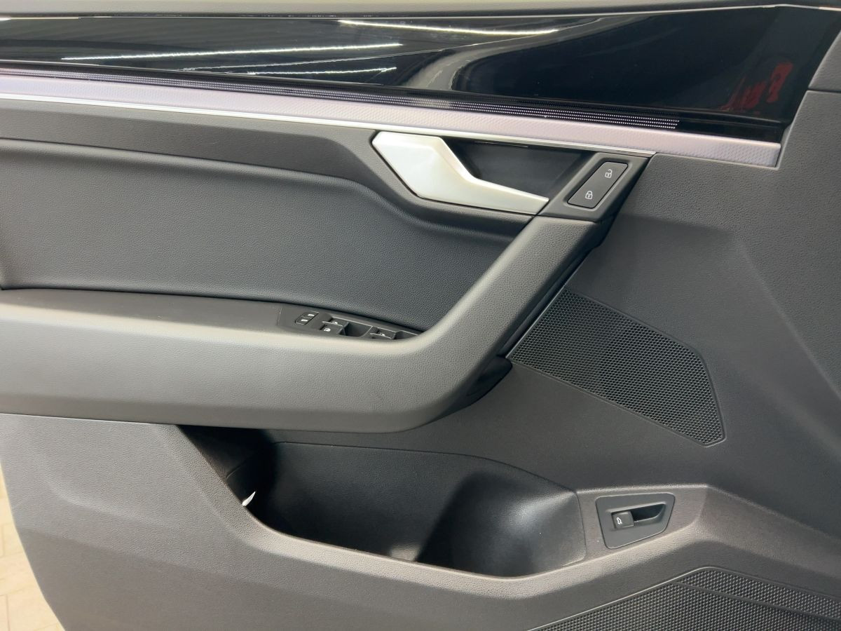 Touareg 3.0 V6 TDI DSG 4M R-Line Pano Luft LED-Matrix Leder Kamera ACC Navi