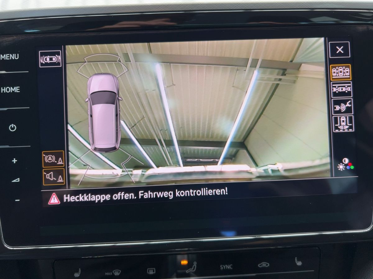 Passat Variant GTE 1.4 TSI DSG ACC AHK Navi Kamera Keyless ergo Side Ass. Sitzh.