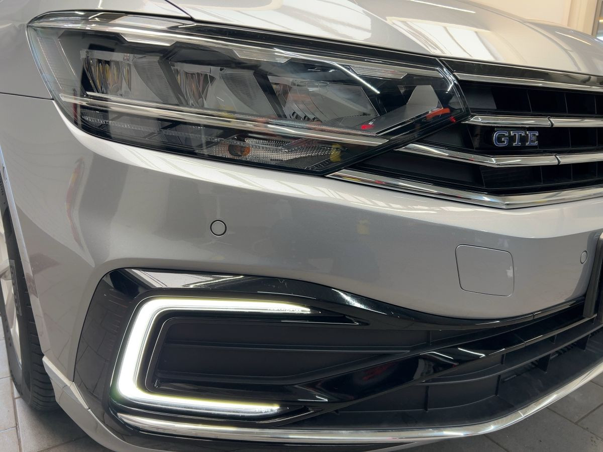 Passat Variant GTE 1.4 TSI DSG ACC AHK Navi Kamera Keyless ergo Side Ass. Sitzh.