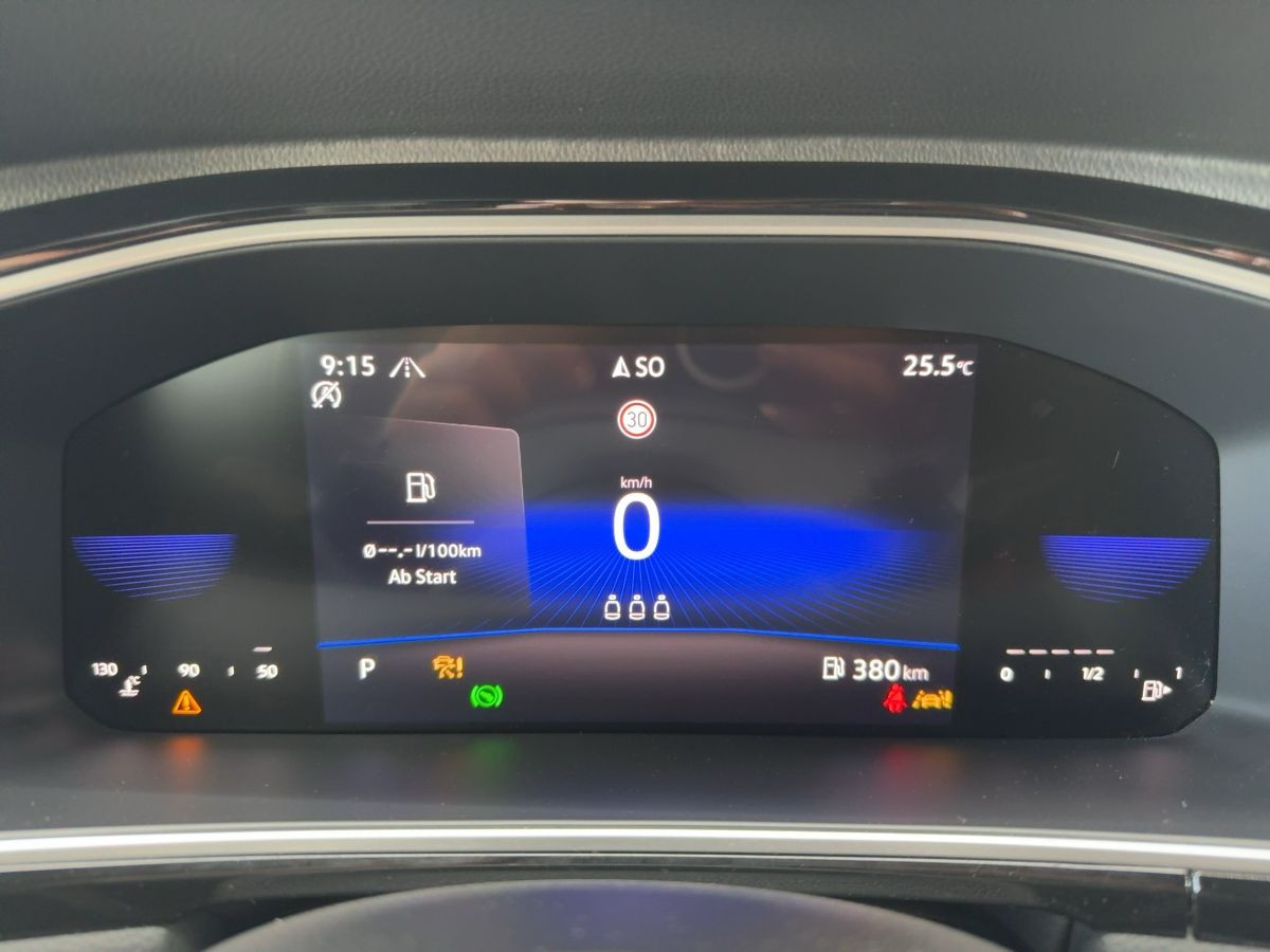 T-Roc 2.0 TDI DSG R-Line AHK ACC Navi LED-Plus Kamera Sitzh. DAB+