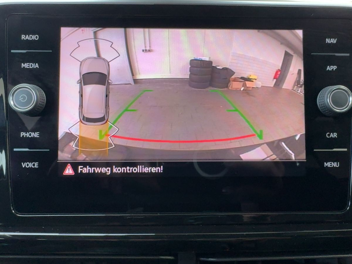 T-Roc 2.0 TDI DSG R-Line AHK ACC Navi LED-Plus Kamera Sitzh. DAB+