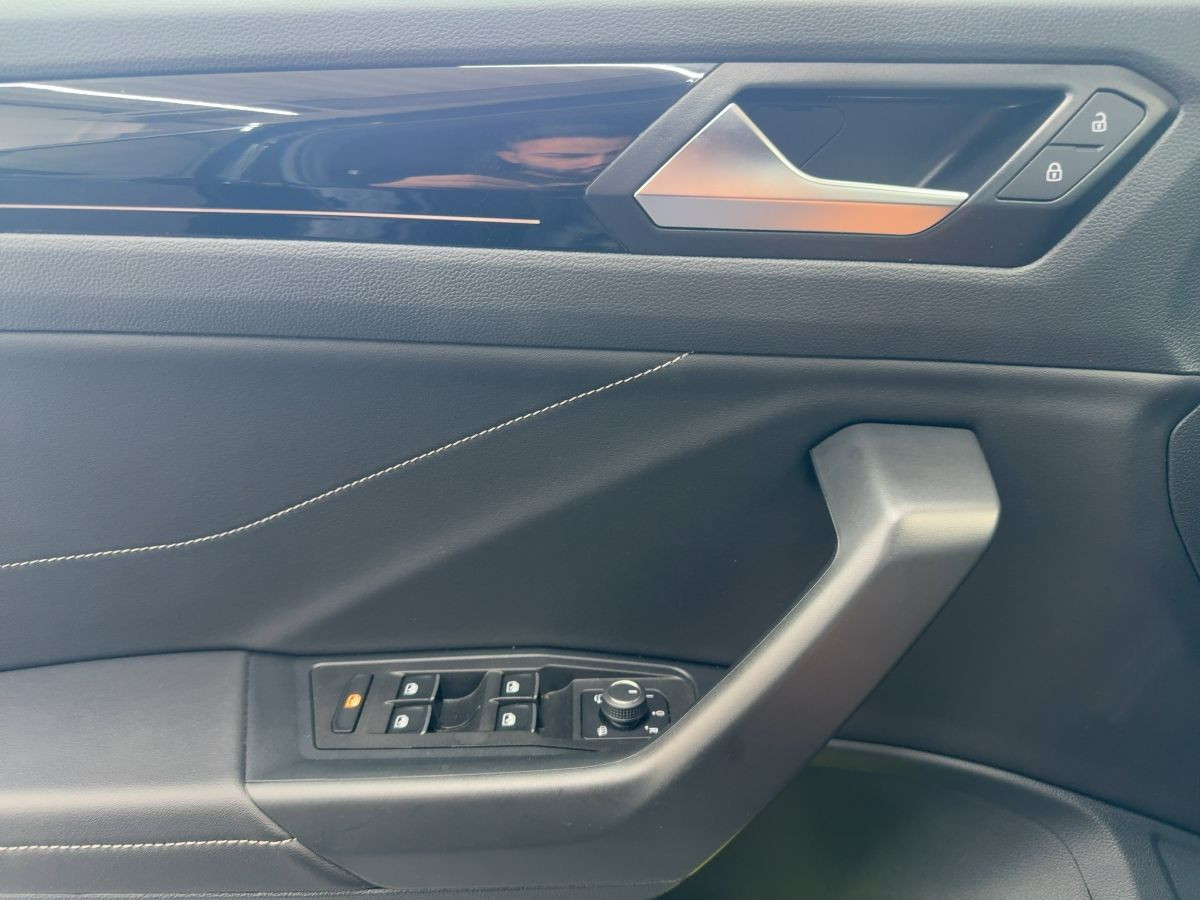 T-Roc 2.0 TDI DSG R-Line AHK ACC Navi LED-Plus Kamera Sitzh. DAB+