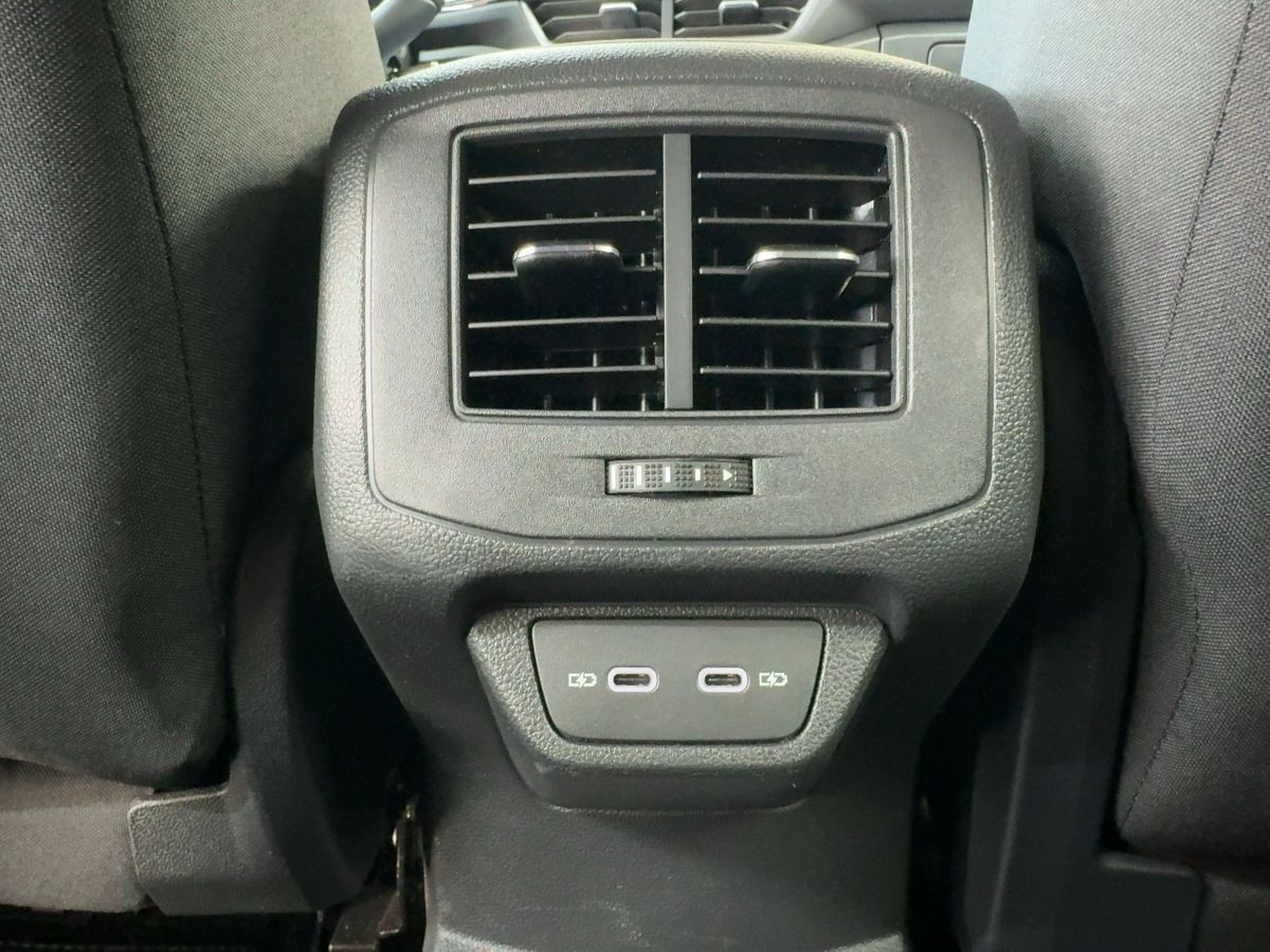 T-Roc 2.0 TDI DSG R-Line AHK ACC Navi LED-Plus Kamera Sitzh. DAB+