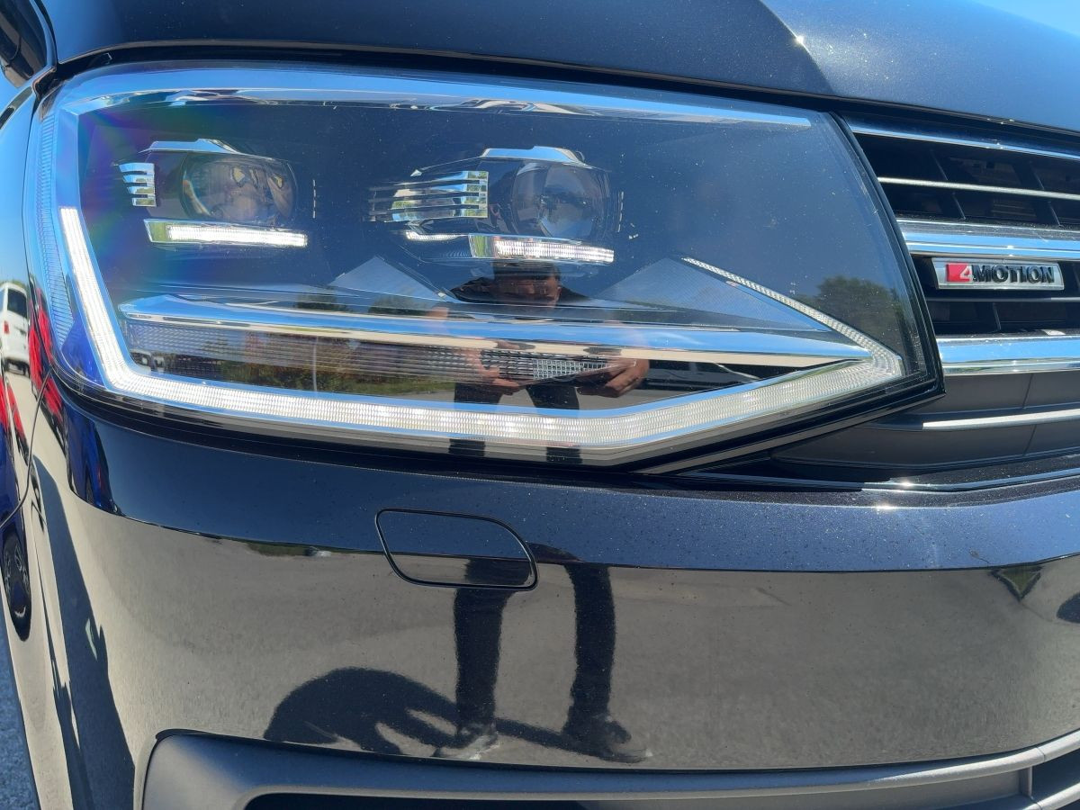 Multivan 2.0 TDI DSG 4M Highline Standh. ACC Navi LED Kamera DAB+ Side Ass. Sitzh.