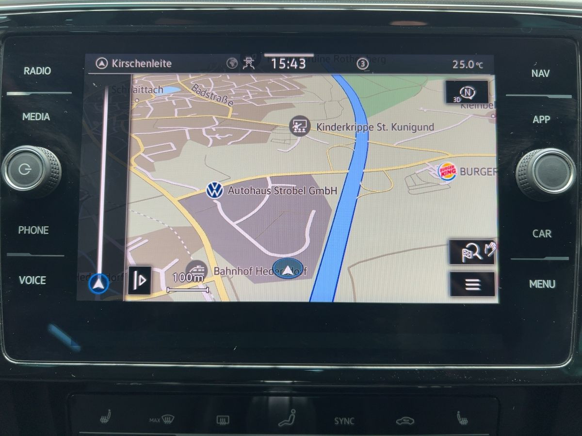 Passat Variant GTE 1.4 TSI DSG AHK ACC LED-Matrix Standh. Navi KamerA Park-Ass