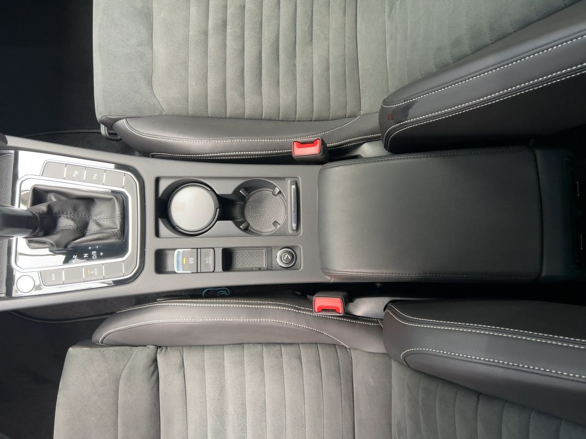 Passat Variant GTE 1.4 TSI DSG AHK ACC LED-Matrix Standh. Navi KamerA Park-Ass