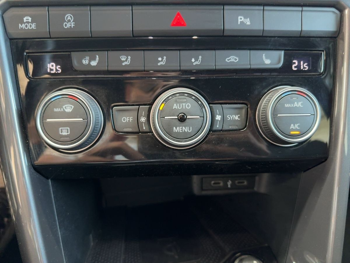 T-Roc 1.5 TSI DSG Sport ACC Navi Kamera 