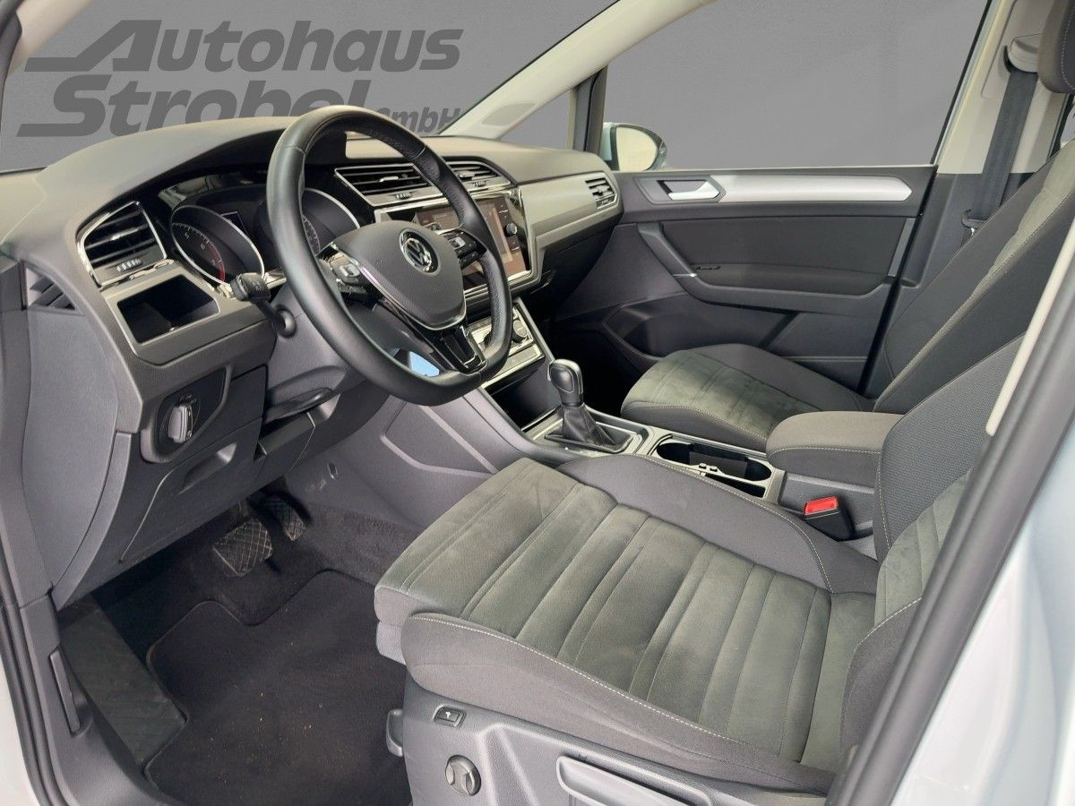 Touran 1.5 TSI DSG Comfortline 7-Sitze ACC Navi ergo Bluet. Sitzh.