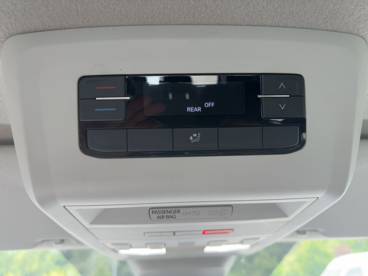 T6.1 Kombi 2.0 TDI LR 8-Sitze ACC Navi LED Parkp. Lane Ass. Bluet. Klima Sitzh.