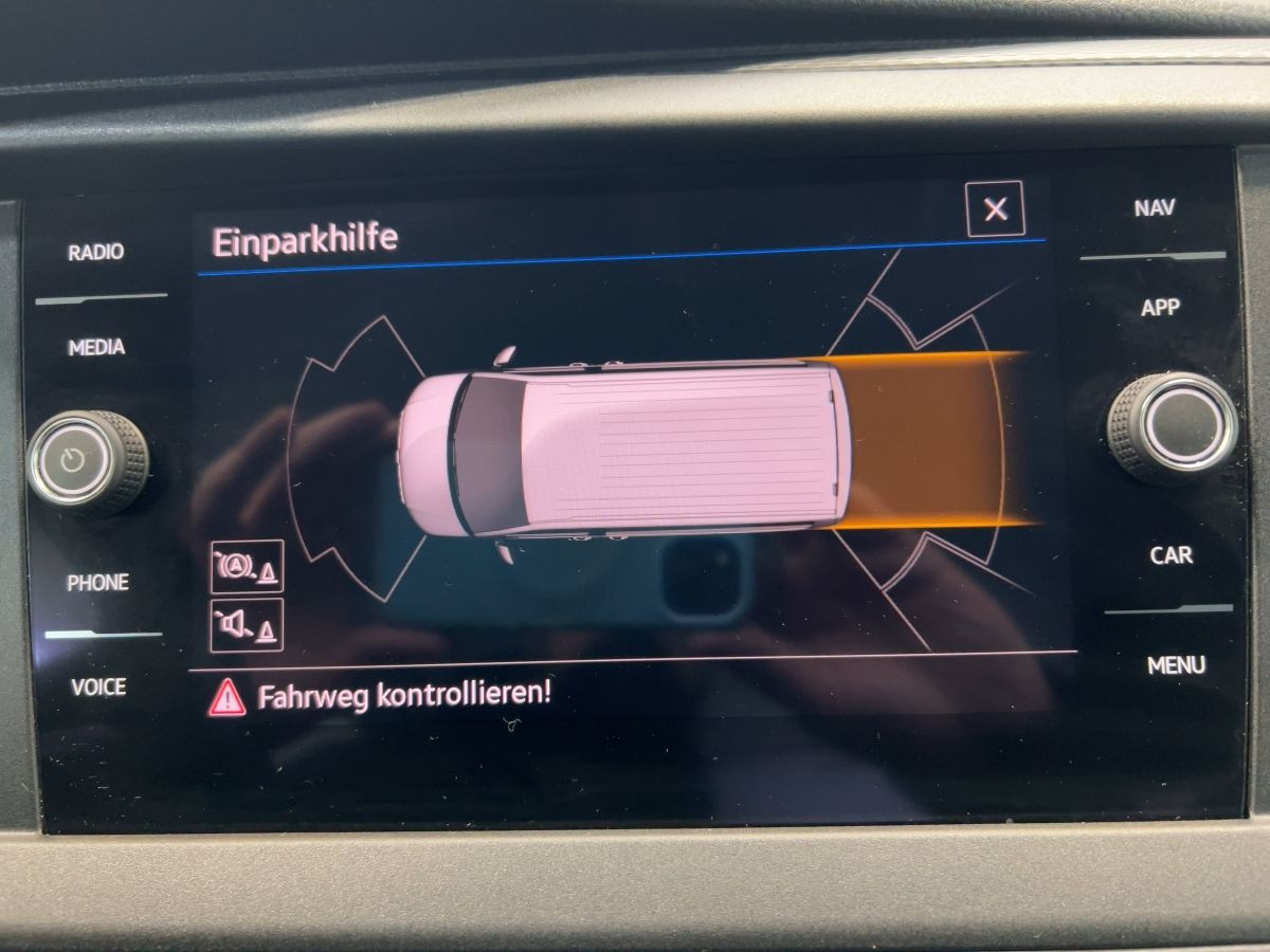 T6.1 Kombi T6.1 2.0 TDI LR DSG 7-Sitze ACC Navi LED Parkp. Lane Ass. Klima Sitzh.