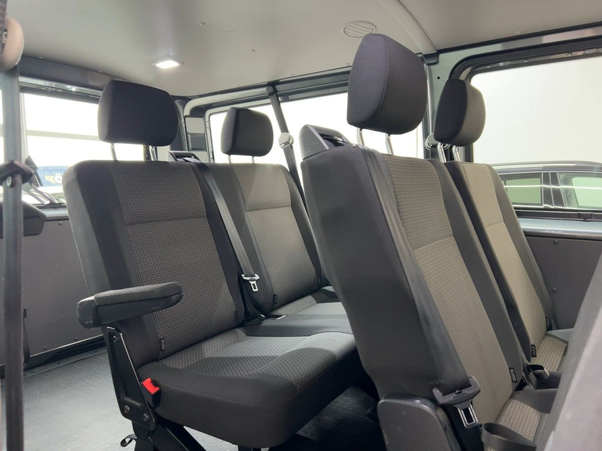 T6.1 Kombi T6.1 2.0 TDI LR DSG 7-Sitze ACC Navi LED Parkp. Lane Ass. Klima Sitzh.