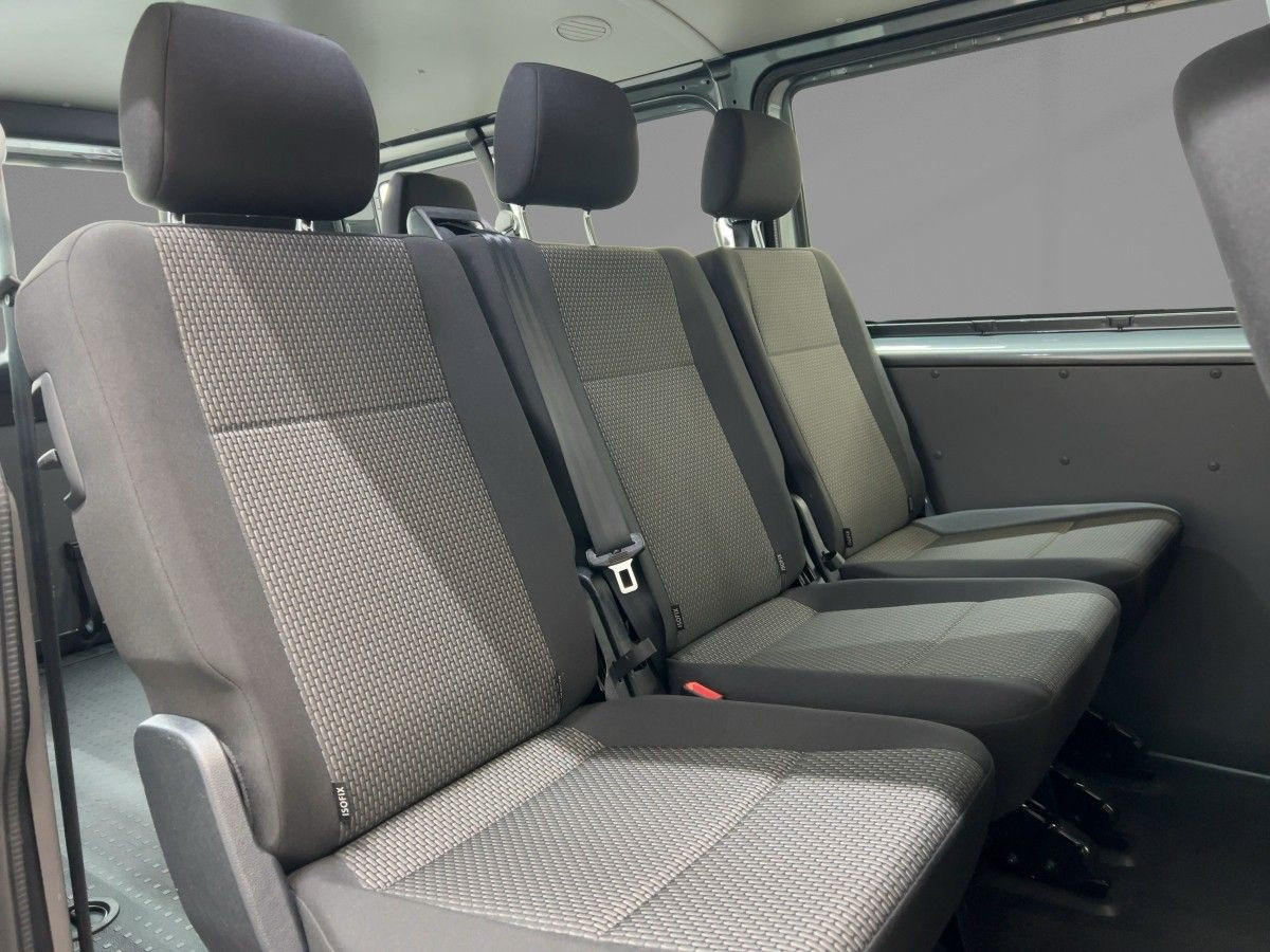T6.1 Kombi T6.1 2.0 TDI LR DSG 7-Sitze ACC Navi LED Parkp. Lane Ass. Klima Sitzh.