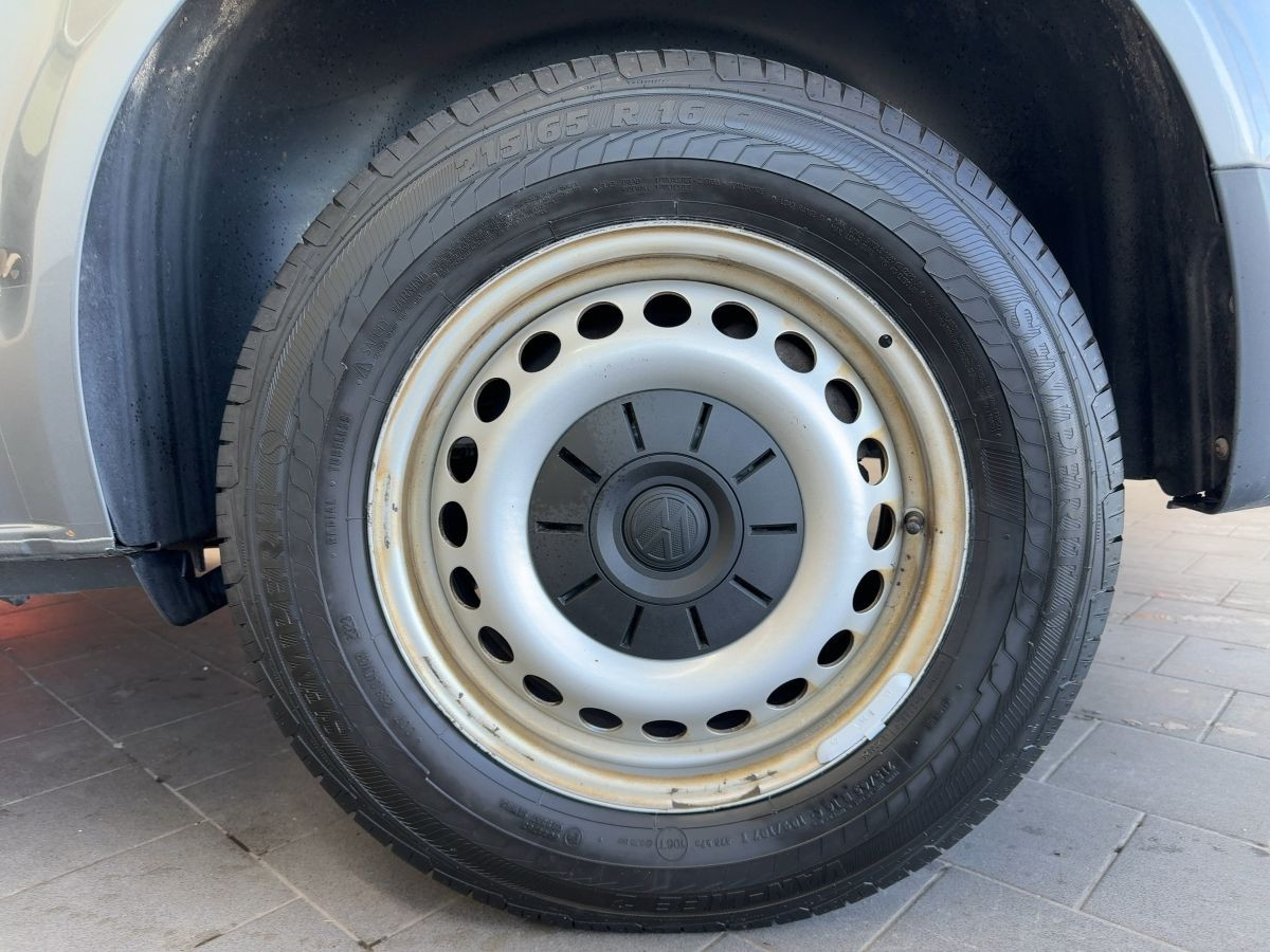 T6.1 Kombi T6.1 2.0 TDI LR DSG 4M 8-Sitzer ACC Navi LED Parkp. Lane Ass. Klima Sitzh.