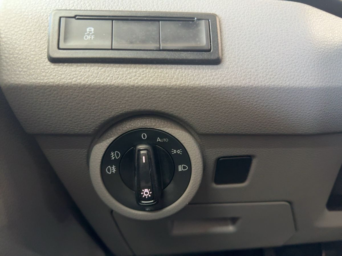 T6.1 Kombi 2.0 TDI LR 4M 8-Sitze ACC Navi LED Parkp. Lane Ass. Bluet. Klima