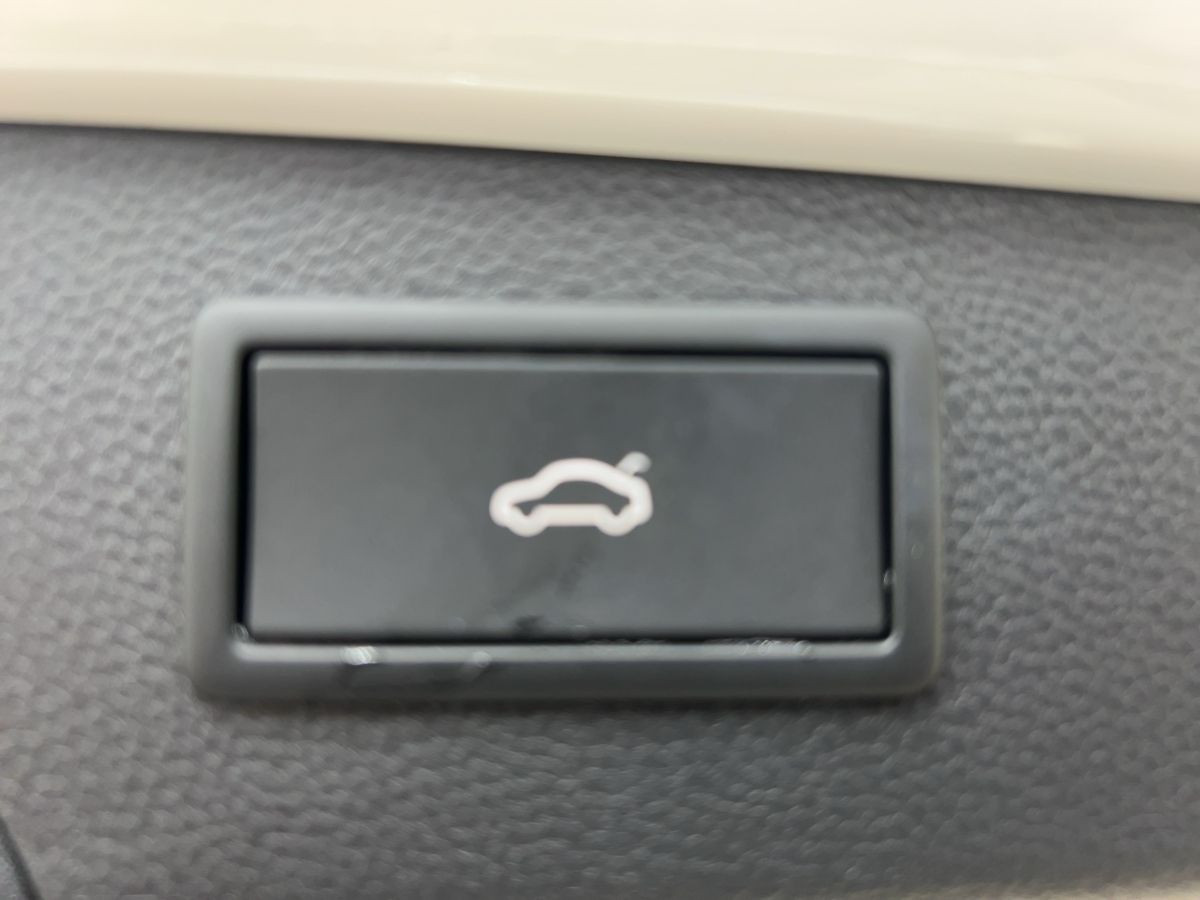 Passat Variant 2.0 TDI DSG R-Line ab 3,99% 