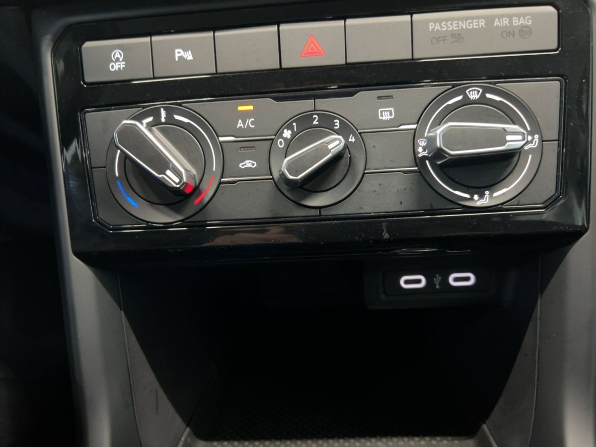 T-Cross 1.5 TSI DSG Life ACC Front-Ass Lane-Ass Bluet. Start/Stopp DAB+