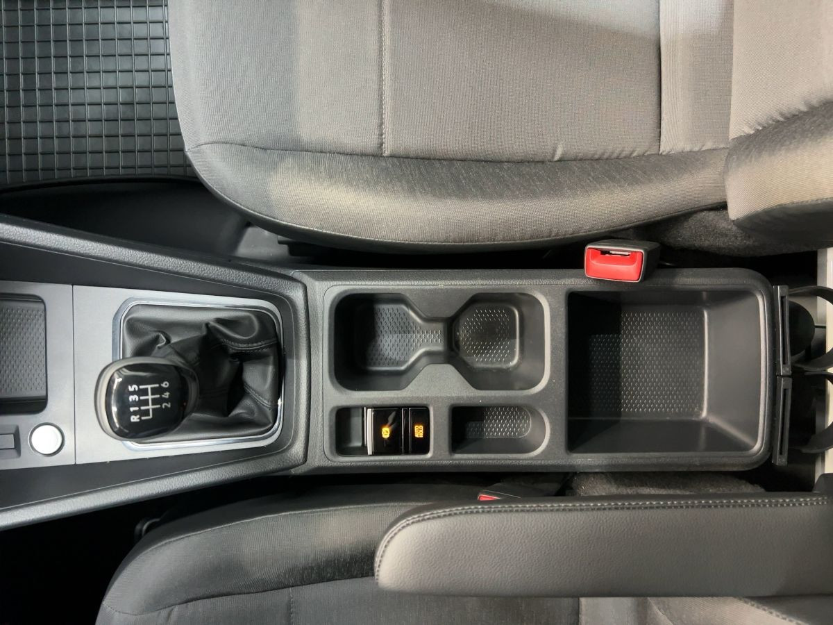 Caddy Maxi Commerce 1.5 TSI Cargo Navi Klima Einparkh. DAB+ Bluet.