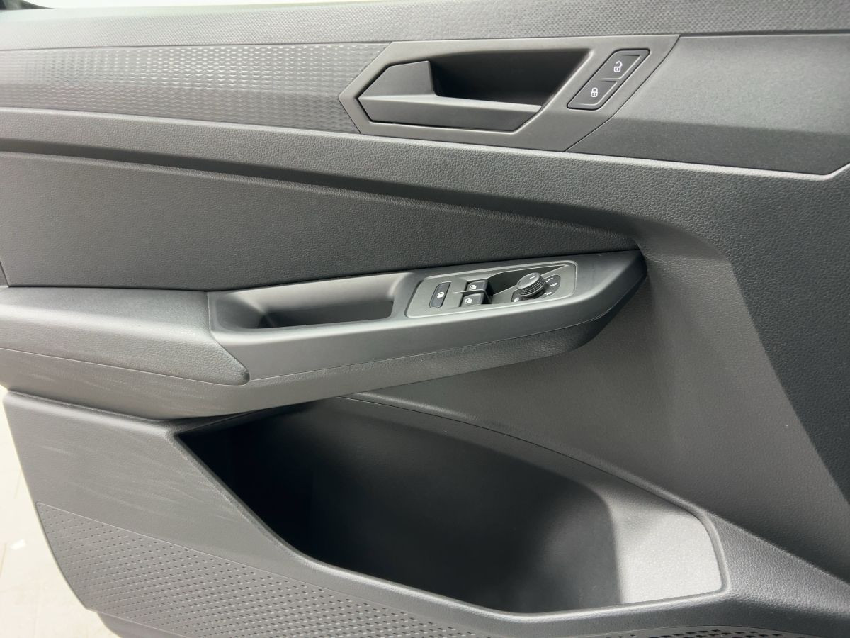 Caddy Maxi Commerce 1.5 TSI Cargo Navi Klima Einparkh. DAB+ Bluet.