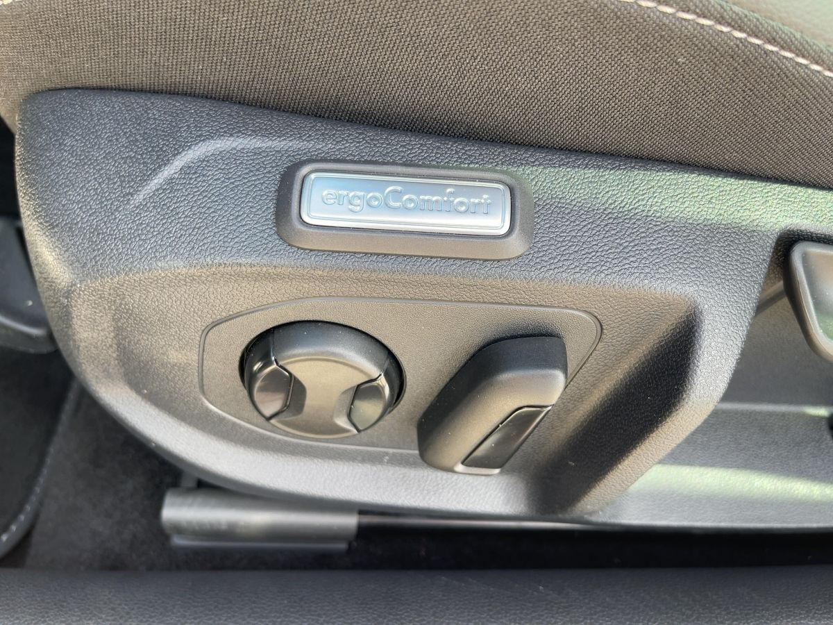 Arteon Shootingbrake 2.0 TDI DSG 4M R-Line ab 1,99% AHK ACC LED Navi ergo Einparkh. Keyless