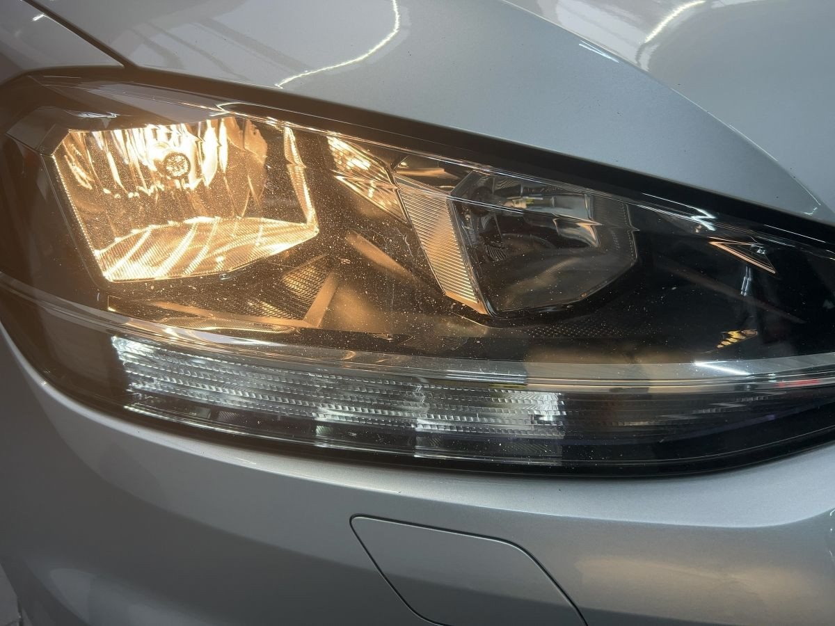 Golf VII Variant 1.6 TDI Trendline Navi Tempo Einparkh. Bluet. Sitzh.