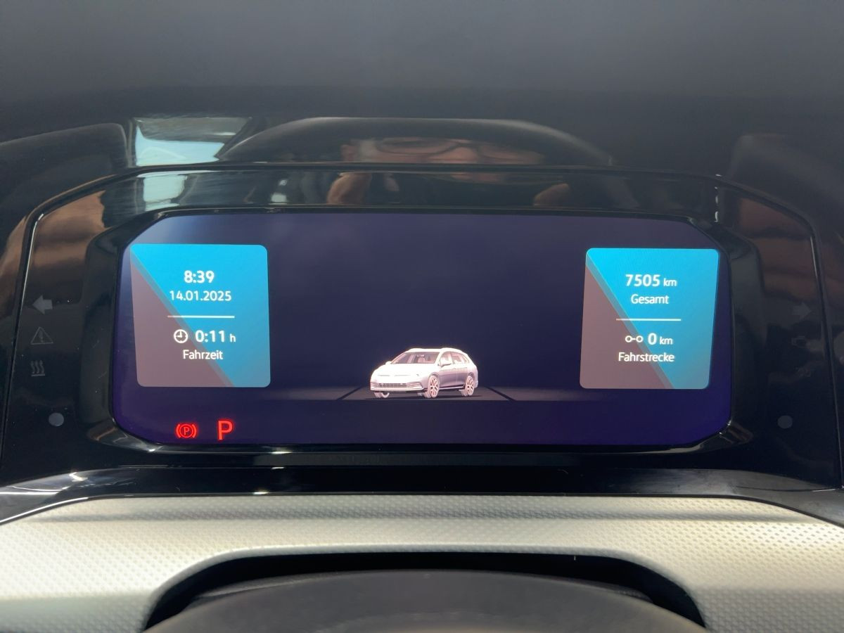 Golf VIII Variant 1.5 TSI DSG 