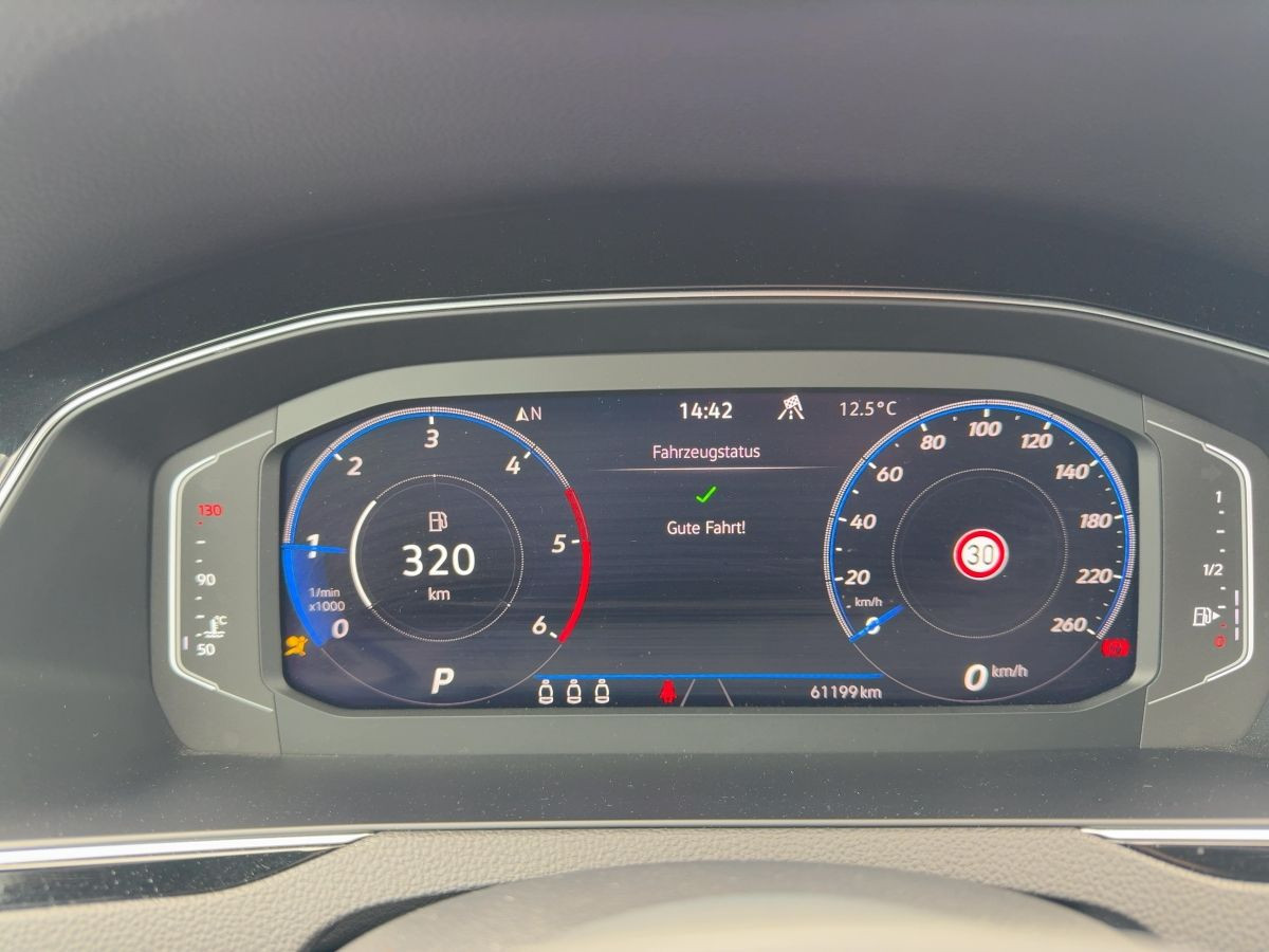 Passat Variant ALLTRACK 2.0 TDI DSG 4M AHK ACC Standh. LED-Matrix Navi ergo Kamera