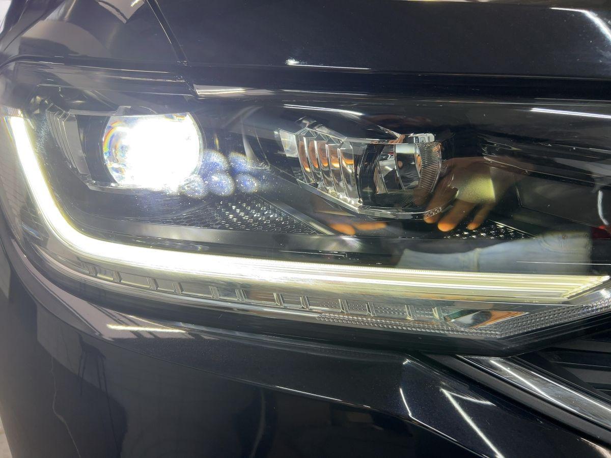 T-Cross 1.0 TSI Life ACC Navi LED Kamera Lane Ass. Climatronic Sitzh.