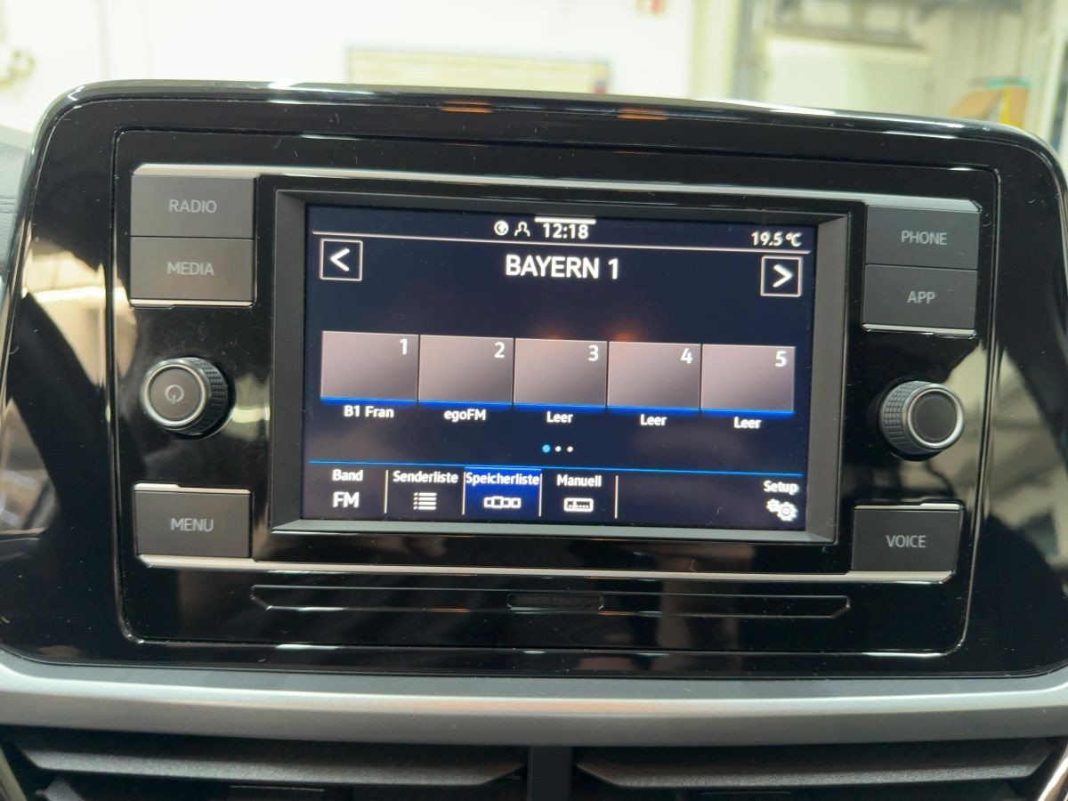 T-Roc 2.0 TDI Life AHK LED Park Ass. Lane Ass. Bluet. Sitzh. Klima