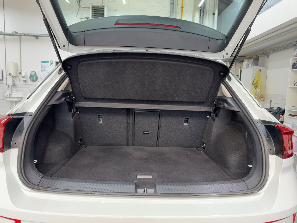 T-Roc 2.0 TDI Life AHK LED Park Ass. Lane Ass. Bluet. Sitzh. Klima