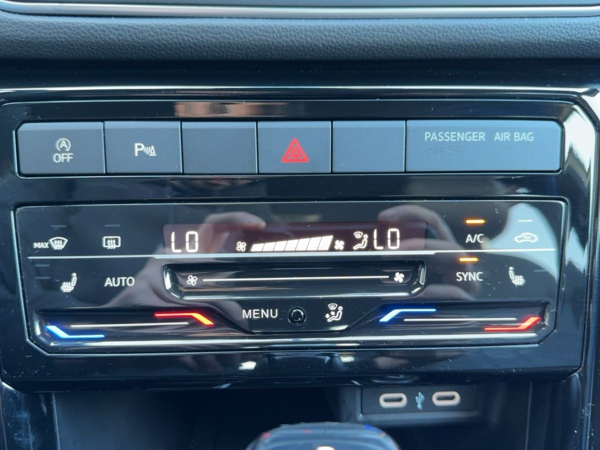 T-Cross 1.5 TSI DSG R-Line ab 3,99% ACC Navi LED-Matrix Kamera Bluet. Sitzh.