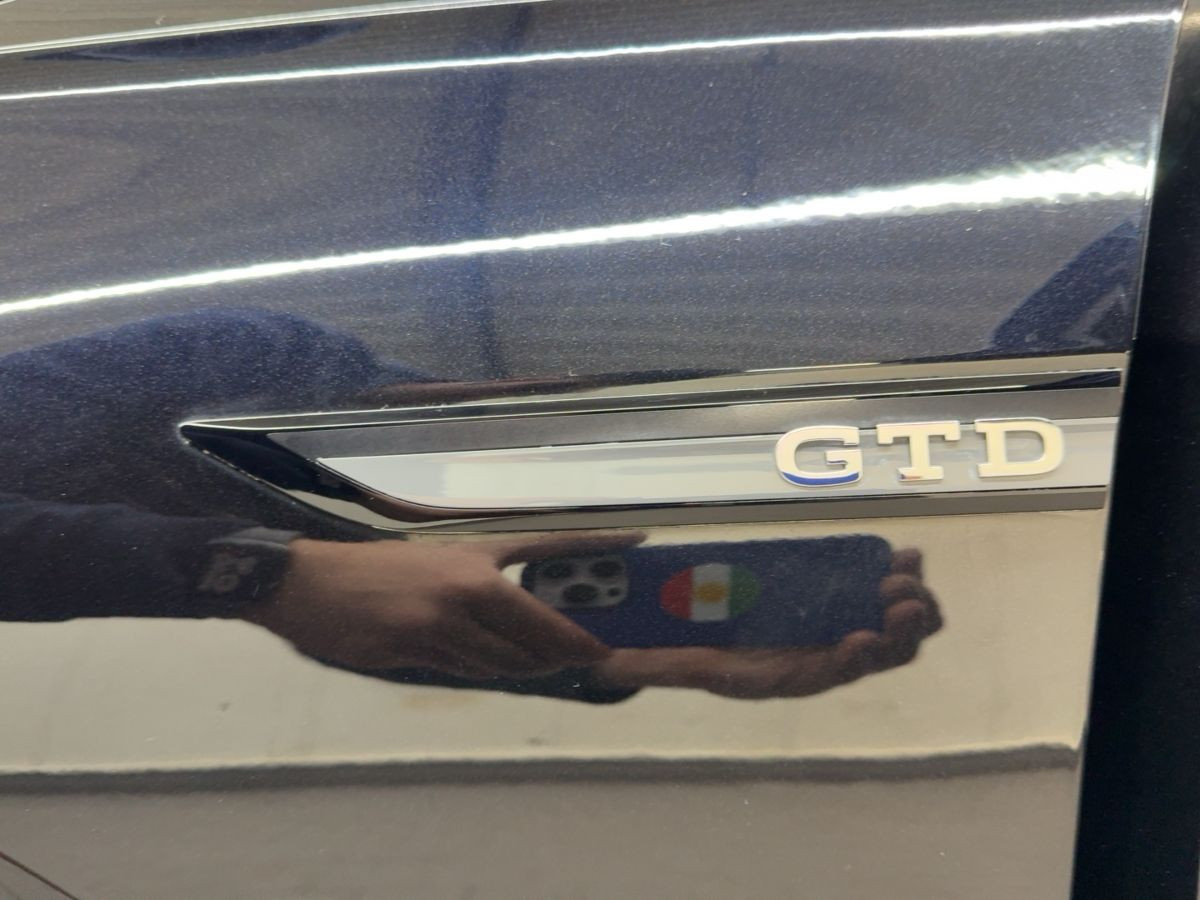 Golf VIII GTD 2.0 TDI DSG AHK ACC LED Navi Kamera Leder Lane-Ass Climatronic