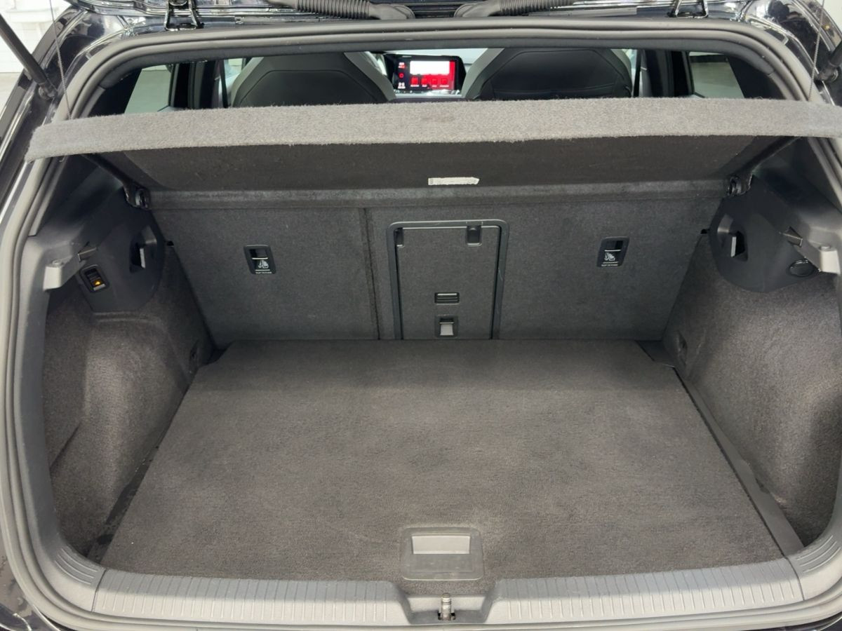 Golf VIII GTD 2.0 TDI DSG AHK ACC LED Navi Kamera Leder Lane-Ass Climatronic