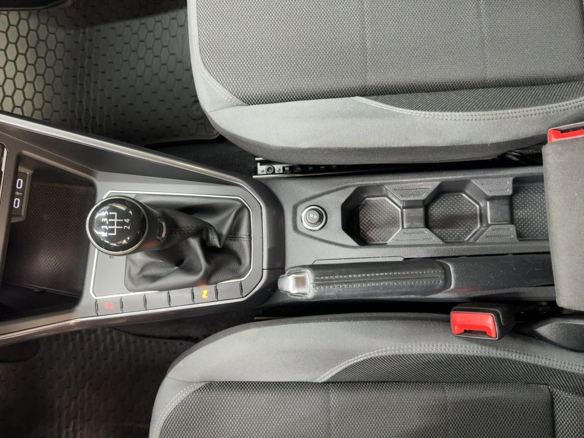 Polo 1.0 TSI Highline ACC AHK Climatronic App-Connect DAB+ Sitzhzg Start/Stopp