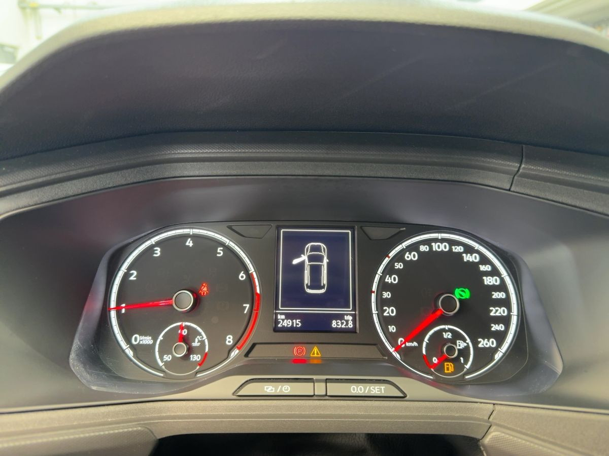 T-Cross 1.0 TSI DSG Basis Klima Sitzhzg. Lane Assist Elektr. Fenster Front Assist