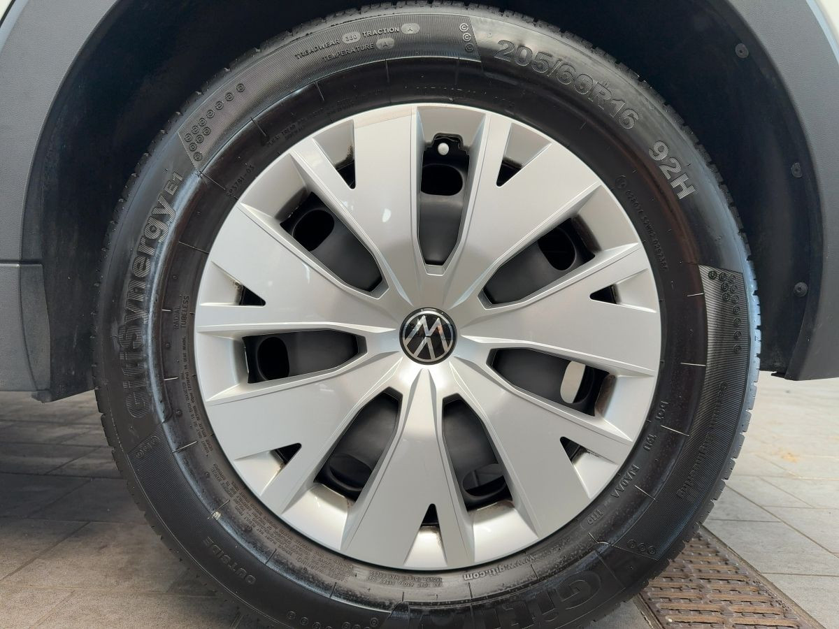 T-Cross 1.0 TSI DSG Basis Klima Sitzhzg. Lane Assist Elektr. Fenster Front Assist