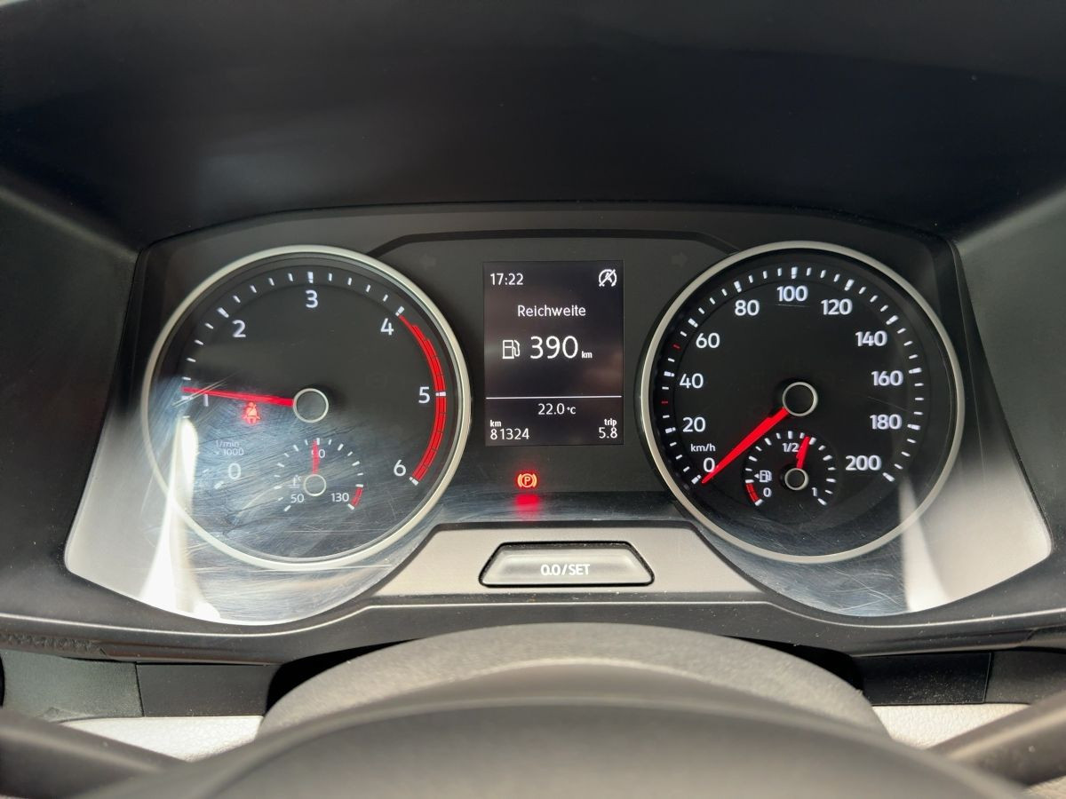 Crafter Kombi 35 2.0 TDI 4M 9-Sitzer LED Standh. Climatronic Bluet.