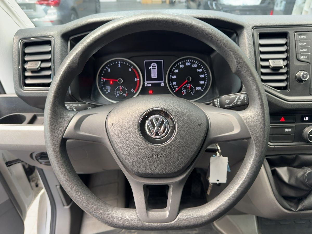 Crafter Kombi 35 2.0 TDI 4M 9-Sitzer LED Standh. Climatronic Bluet.