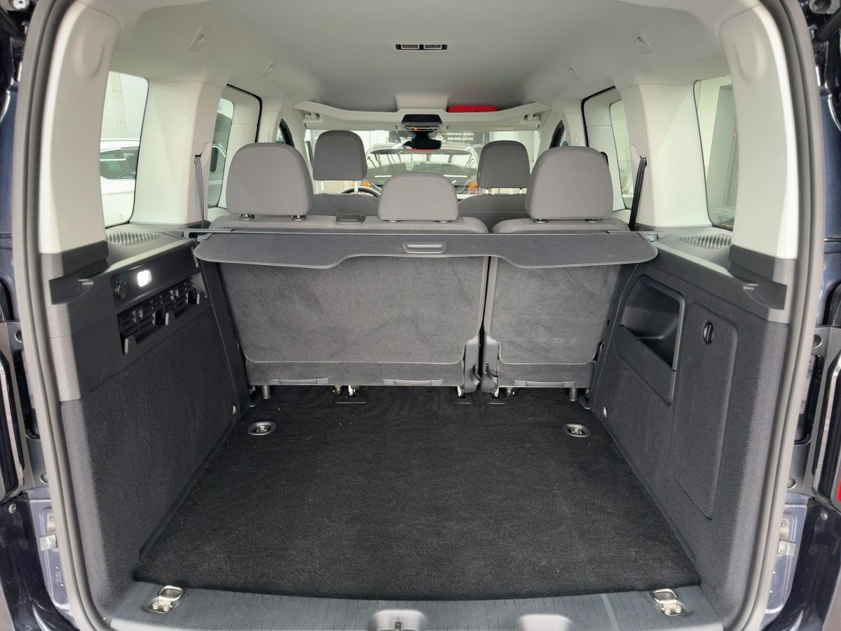 Caddy 2.0 TDI Life ACC Navi Kamera Climatronic Bluet. Sitzh.