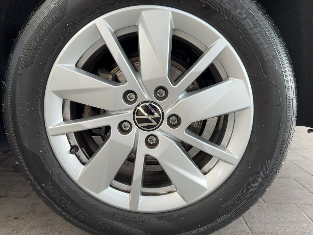 Caddy 2.0 TDI Life ACC Navi Kamera Climatronic Bluet. Sitzh.