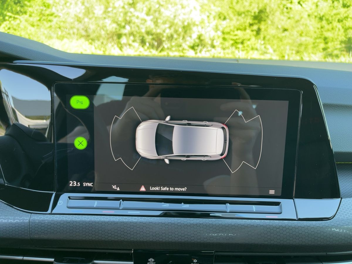 Golf VIII GTI 2.0 TSI LED Plus Einparkh. DAB+ Lane Ass. Keyless Bluet.