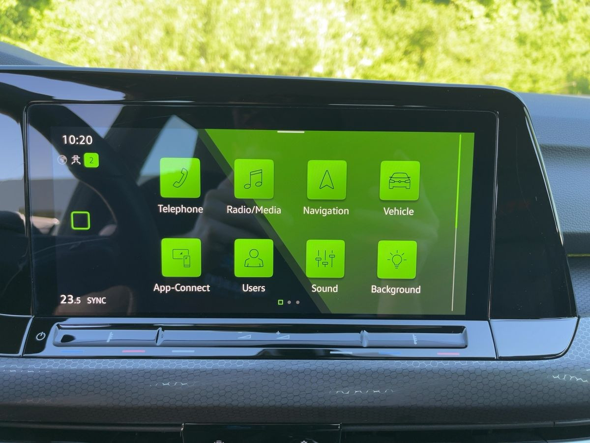 Golf VIII GTI 2.0 TSI LED Plus Einparkh. DAB+ Lane Ass. Keyless Bluet.