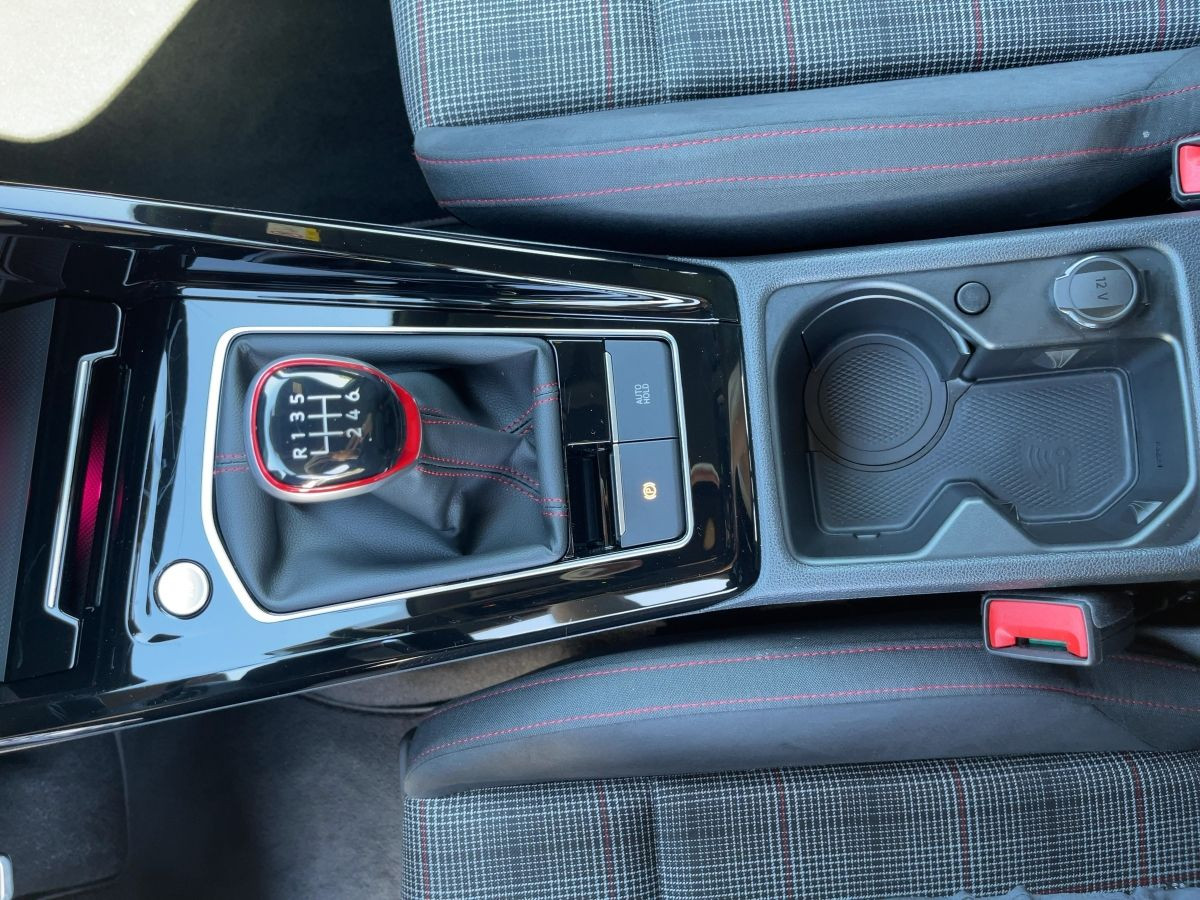 Golf VIII GTI 2.0 TSI LED Plus Einparkh. DAB+ Lane Ass. Keyless Bluet.