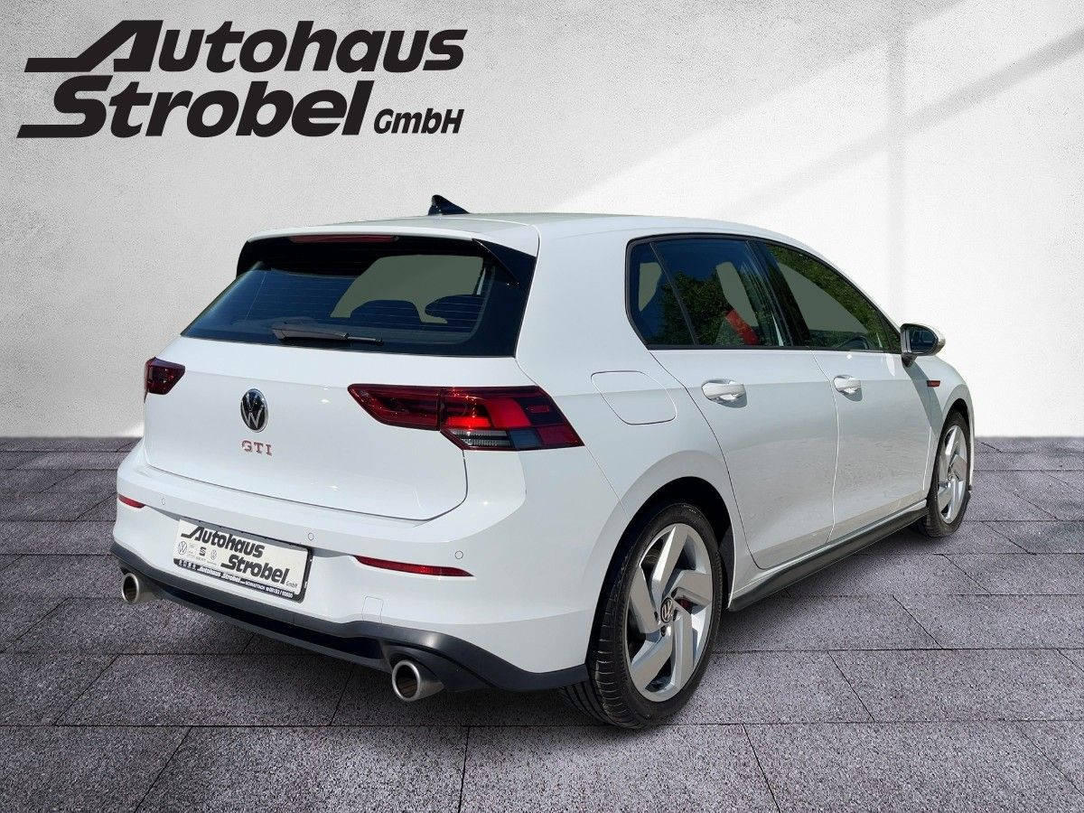 Golf VIII GTI 2.0 TSI LED Plus Einparkh. DAB+ Lane Ass. Keyless Bluet.