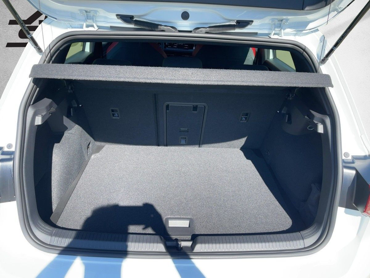 Golf VIII GTI 2.0 TSI LED Plus Einparkh. DAB+ Lane Ass. Keyless Bluet.