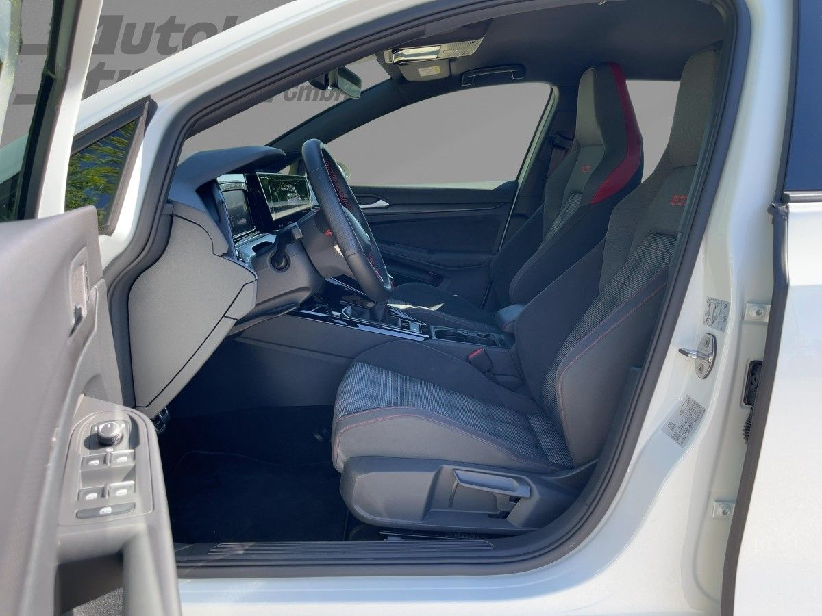 Golf VIII GTI 2.0 TSI LED Plus Einparkh. DAB+ Lane Ass. Keyless Bluet.